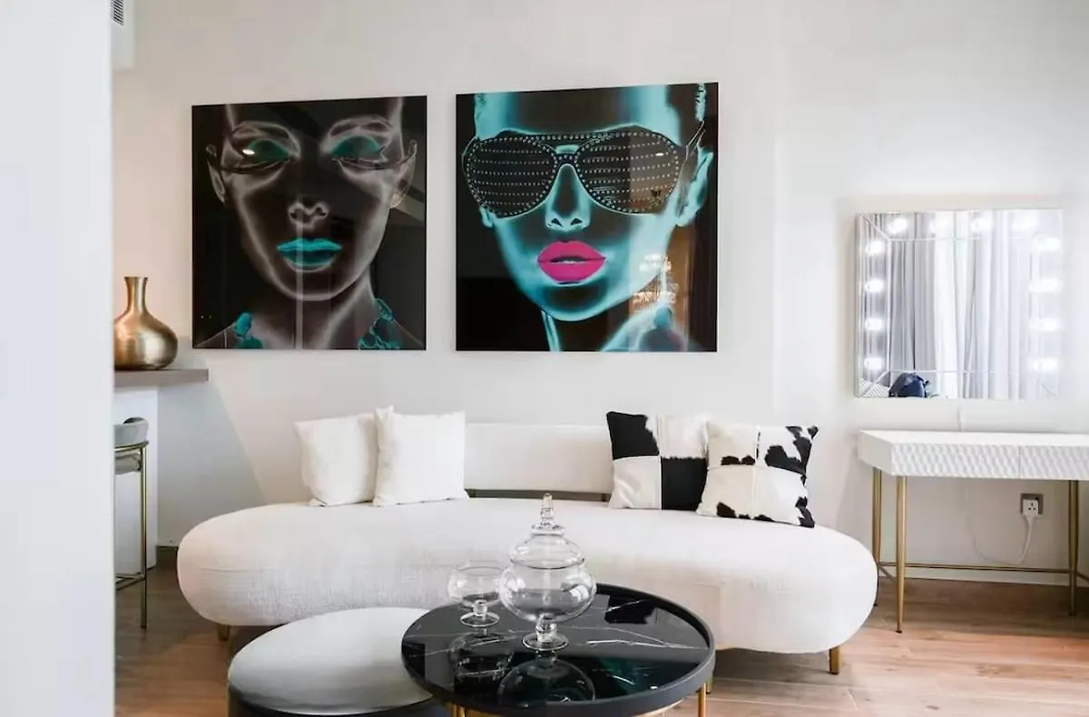 Modern Elegance Apartment Jumeirah Living Marina Dubai
