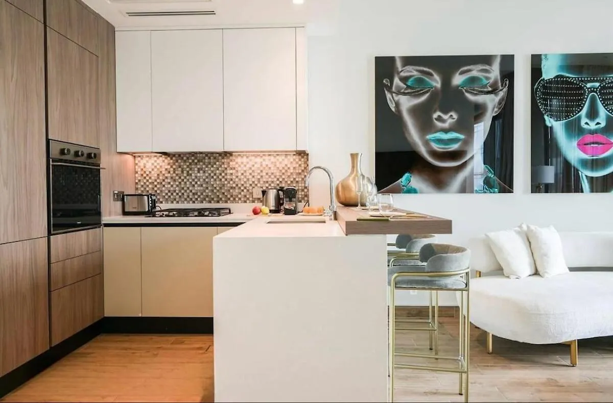 Modern Elegance Apartment Jumeirah Living Marina Dubai United Arab Emirates