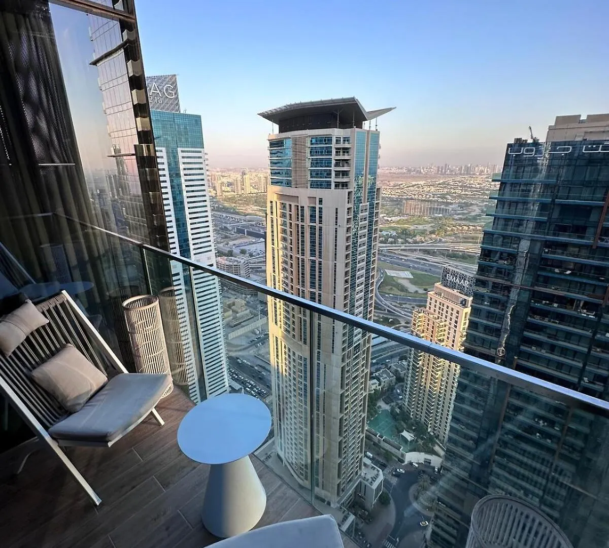 Modern Elegance Apartment Jumeirah Living Marina Dubai