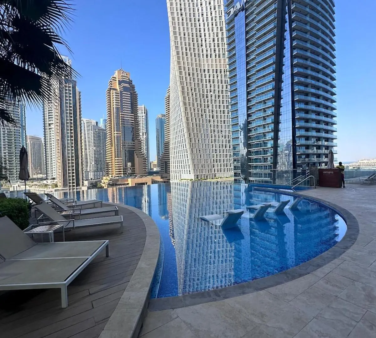 Modern Elegance Apartment Jumeirah Living Marina Dubai