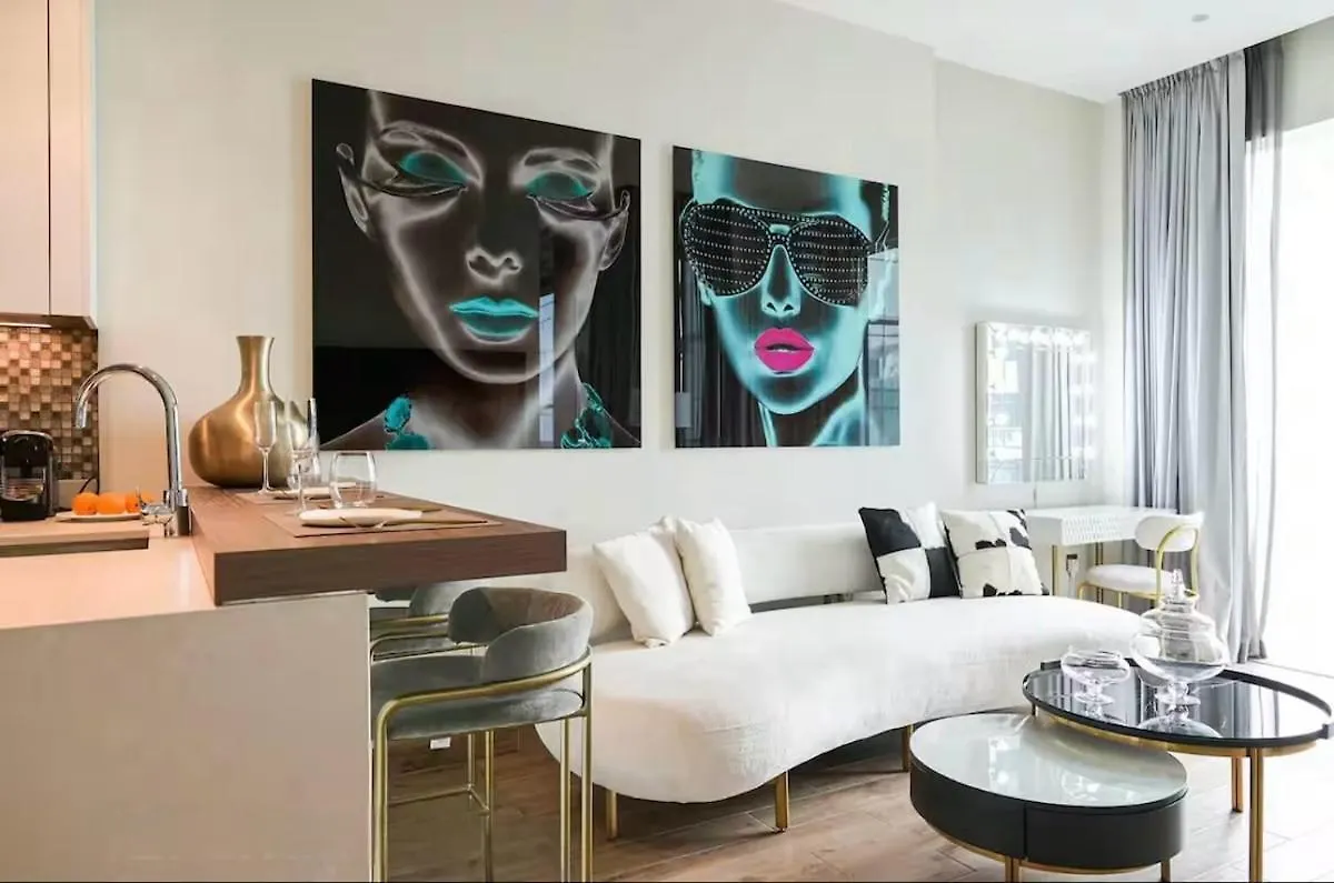 Modern Elegance Apartment Jumeirah Living Marina Dubai