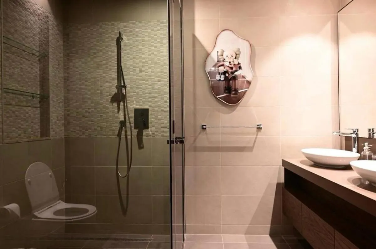 Modern Elegance Apartment Jumeirah Living Marina Dubai